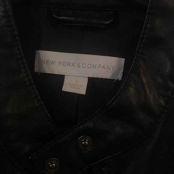 Leather jacket - Picture 2 of 3